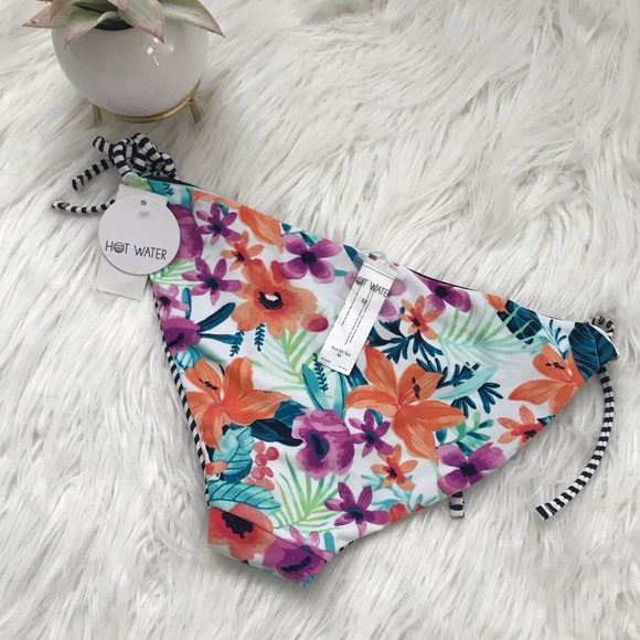 💕3 for $20!💕 Reversible Bikini Bottoms - Picture 6 of 7
